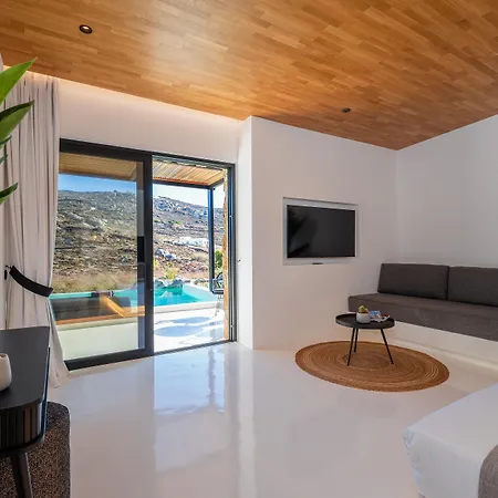 Black Ftelia (Mykonos)