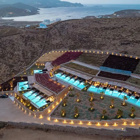 Black Ftelia (Mykonos)