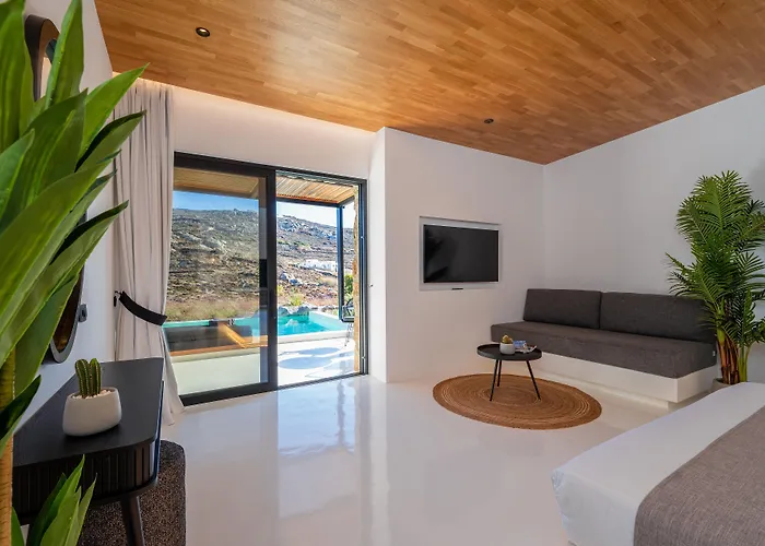 Black Ftelia (Mykonos)