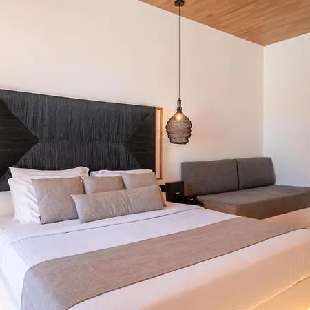 Black Hotel *