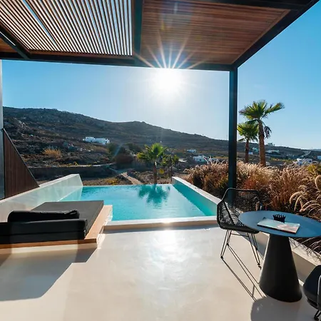 Black * Ftelia (Mykonos)