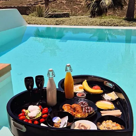 Otel Black Ftelia (Mykonos)